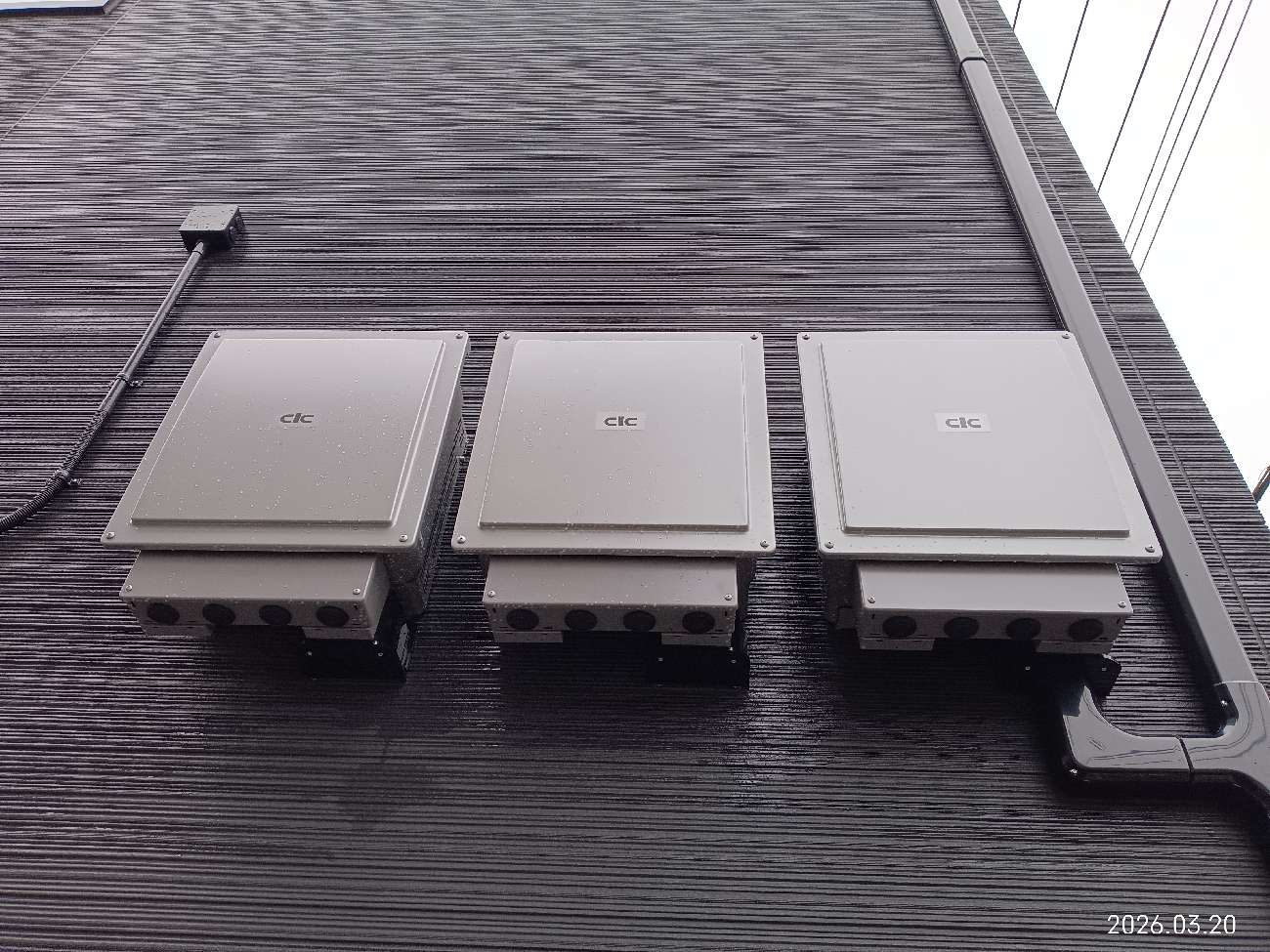 市川市 太陽光発電システムリニューアル工事|パネル増設・パワーコンディショナー交換の施工写真