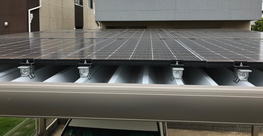 習志野市 1台用ソーラーカーポート設置工事|駐車場スペースを活用した太陽光発電の施工写真