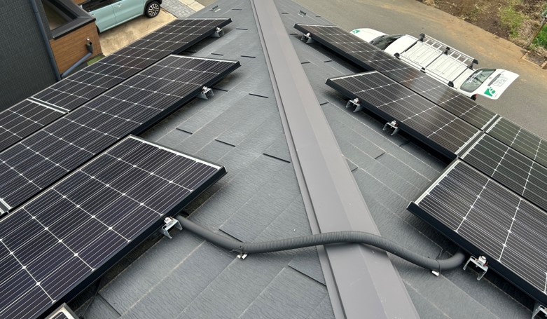 鎌ケ谷市 太陽光発電4.7kW・蓄電池12.7kWh設置工事|電気代削減と防災対策を強化の施工写真