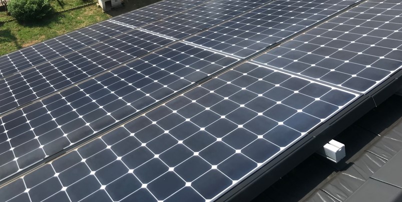 柏市 瓦屋根への太陽光発電4.0kW・蓄電池9.8kWh設置工事|電気代削減と停電対策を実現の施工写真