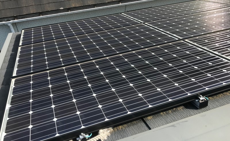 鎌ケ谷市 太陽光発電3.0kW・蓄電池12.7kWh設置工事|限られた屋根スペースを有効活用の施工写真